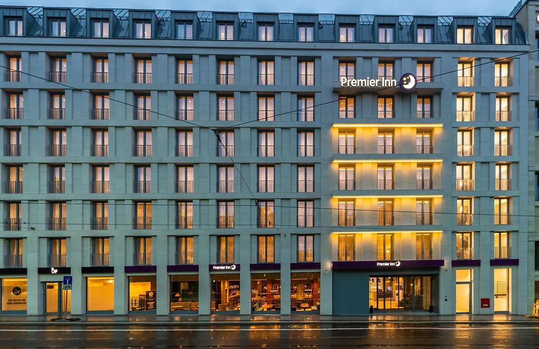 Premier Inn Leipzig City Oper-1